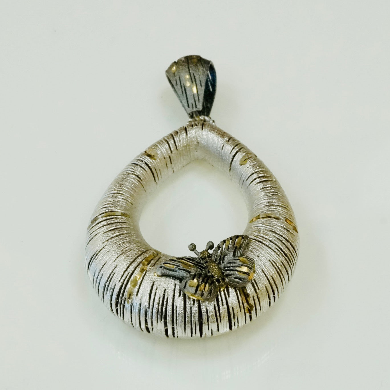 VÄVD HÄNGSMYCKE FJÄRIL