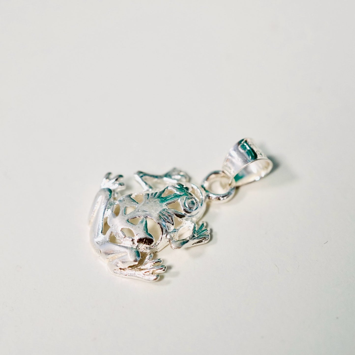 Hängsmycke Groda Silver