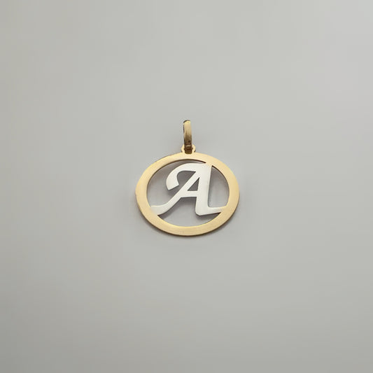 Guldhänge Bokstav A – 18 karat – Exklusiv Guldprydnad