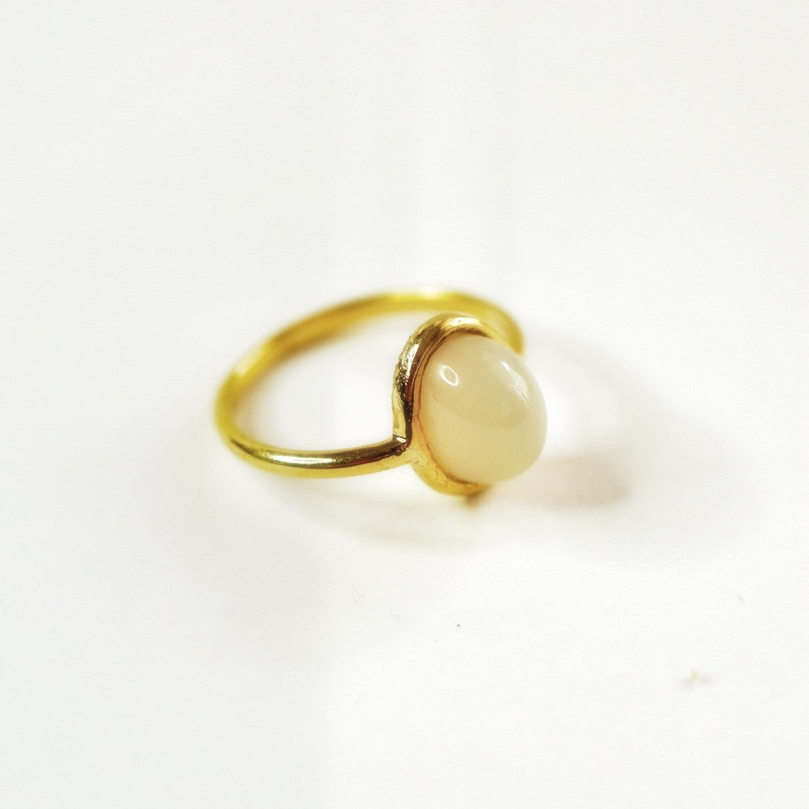 Guldring 18 K månsten