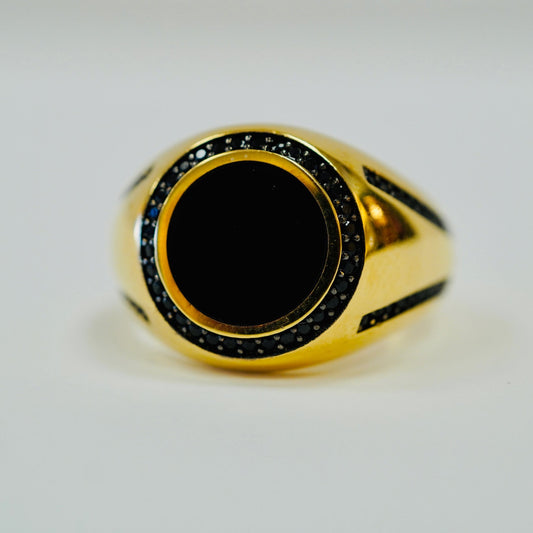 18K GULDRING MED SVART STEN
