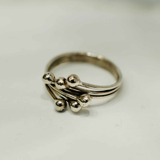 Enastående silverring