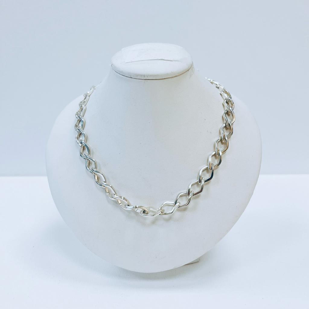 SILVERHALSBAND