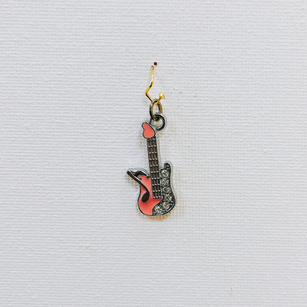 HÄNGSMYCKE SILVER gitarr